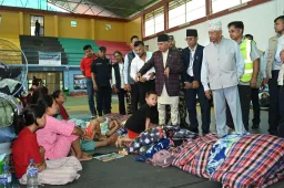 राष्ट्रपति रामचन्द्र पौडेलद्वारा भोटेकोशी बाढी प्रभावित क्षेत्रको अवलोकन